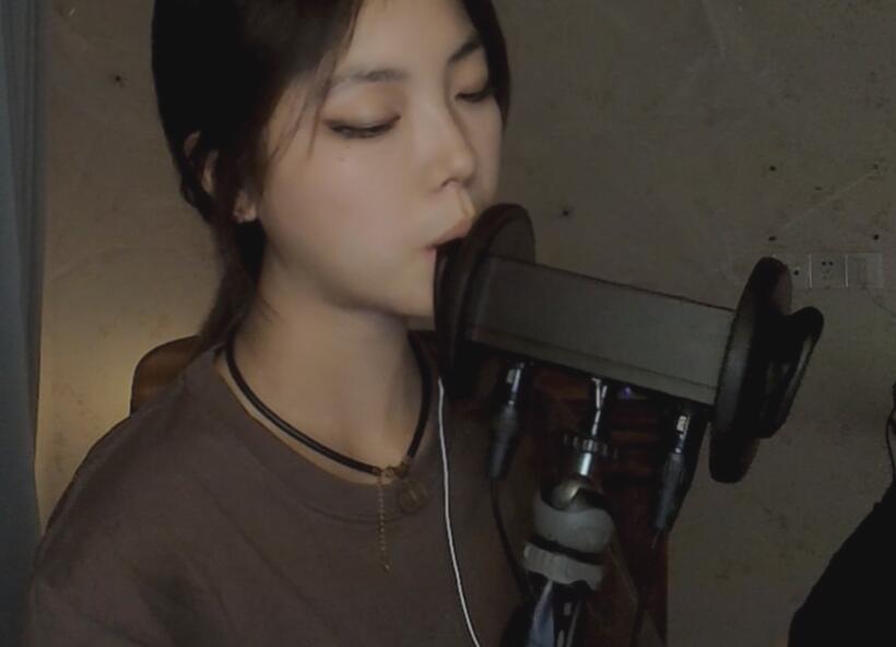 豆沙包好次吗ASMR 舔耳插图