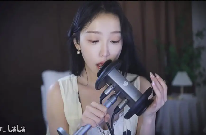 酥酥学姐asmr 甜儿和搓耳朵一起进行插图