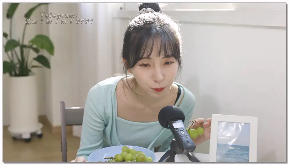 李素英 쏘블리 leeesovely Korean??美女的ASMR，闭眼感受白噪音休息，别看入迷了~【8v/1.6G】插图1