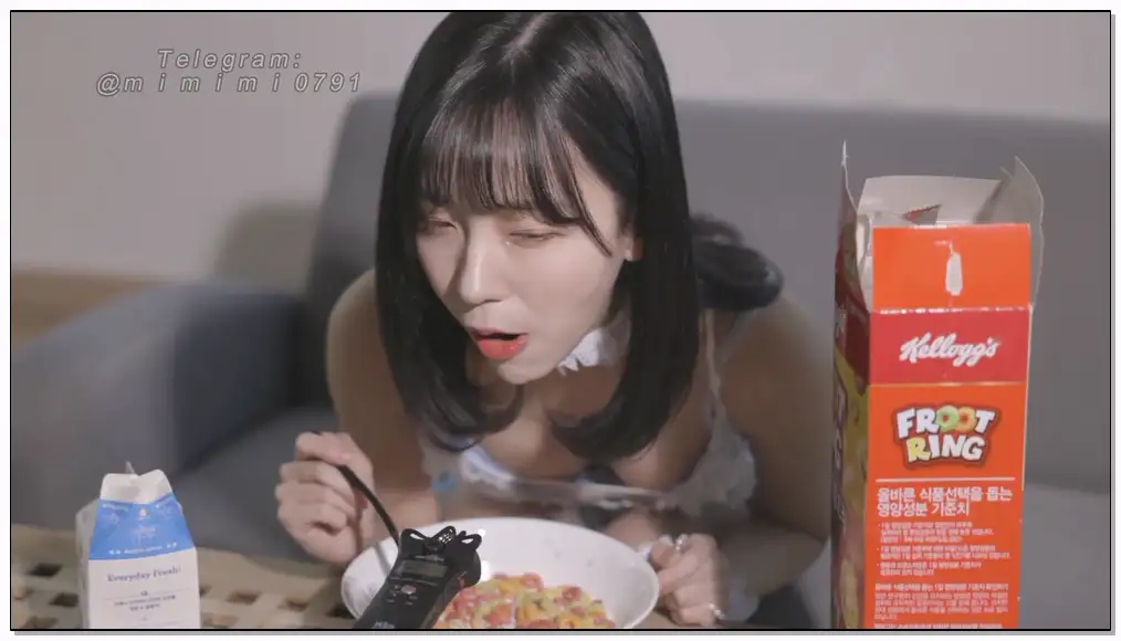 李素英 쏘블리 leeesovely Korean??美女的ASMR，闭眼感受白噪音休息，别看入迷了~【8v/1.6G】插图6
