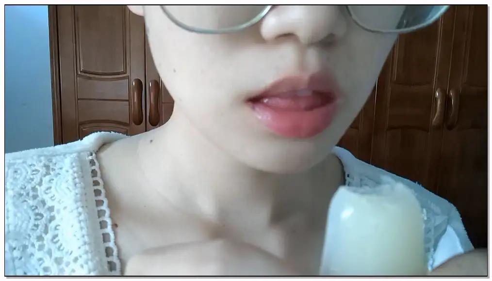 Lia的晚安小屋 吃棒冰插图