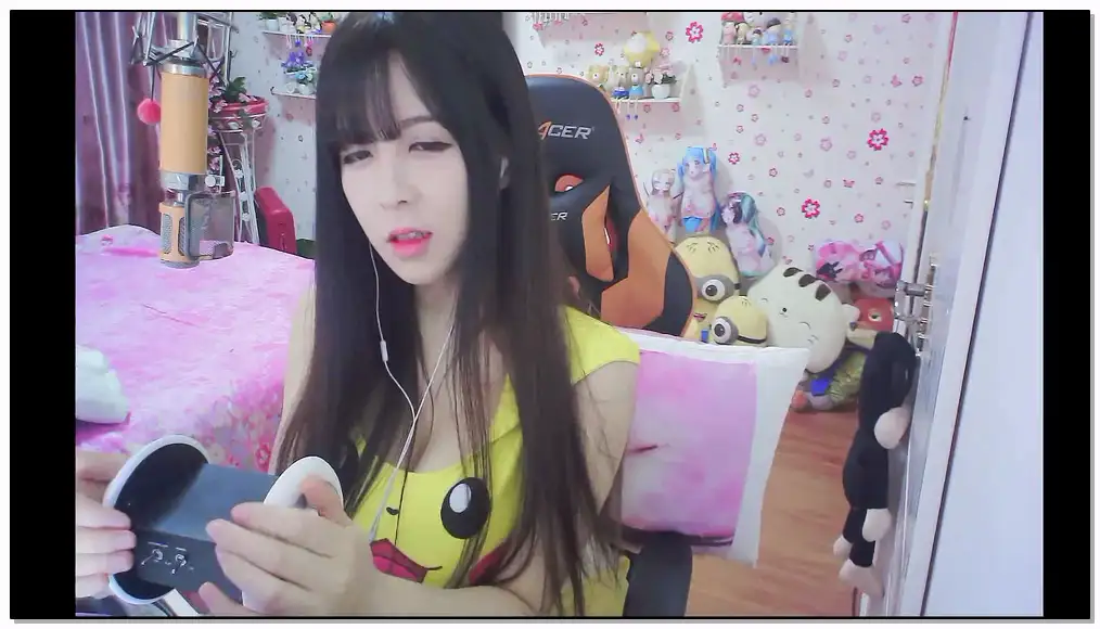 娜娜sweet asmr 白丝 皮卡丘 喘息舔耳插图