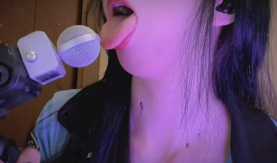 晚安yoyo 6.12面罩制服chuan舌音口水插图