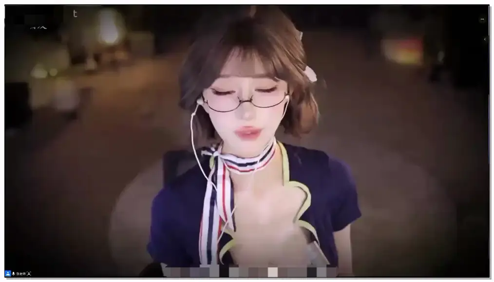 张爱玲    美艳的乘务长插图