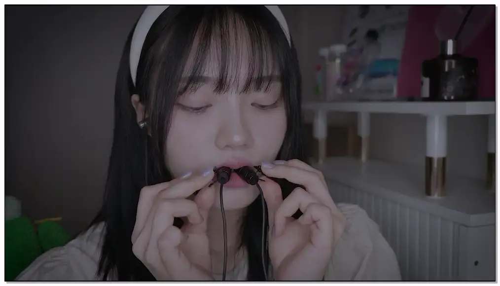Nareun  被油管封禁的视频插图