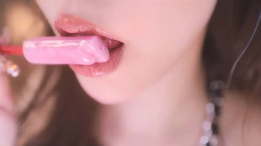 小一熟了ASMR 舌唇近距诱惑插图