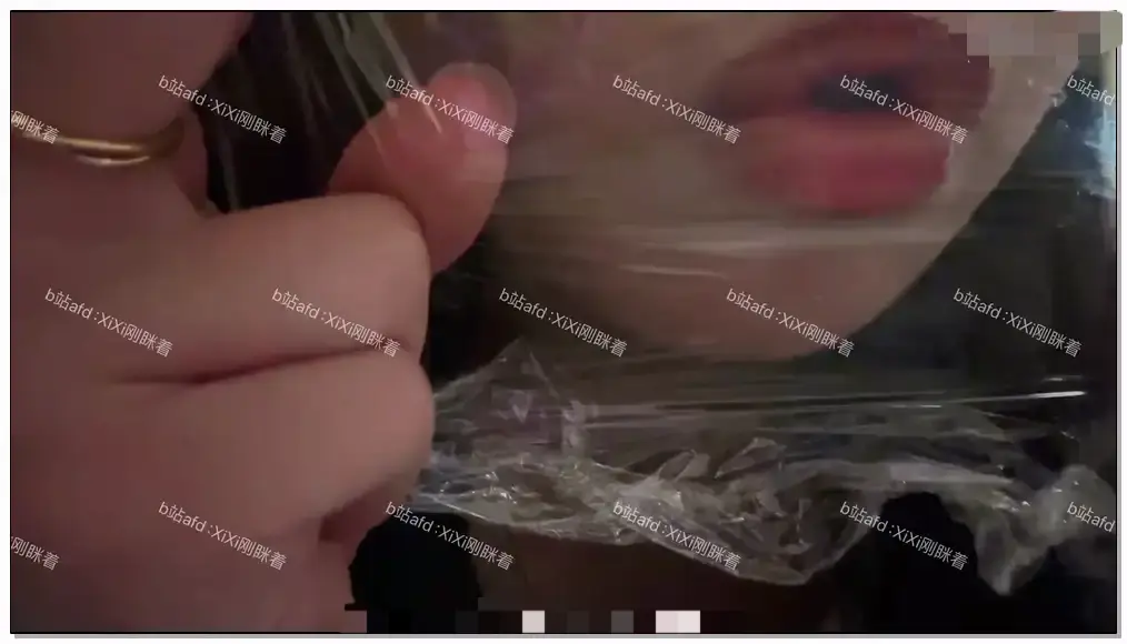 ASMR 方便面助眠  保鲜膜插图