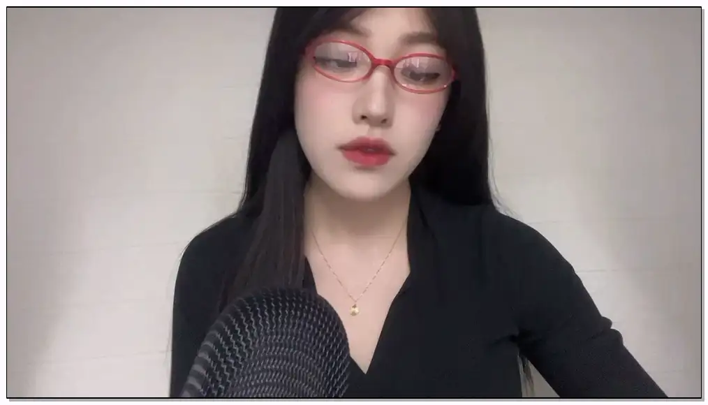 璐璐ASMR  芦荟胶揉搓插图
