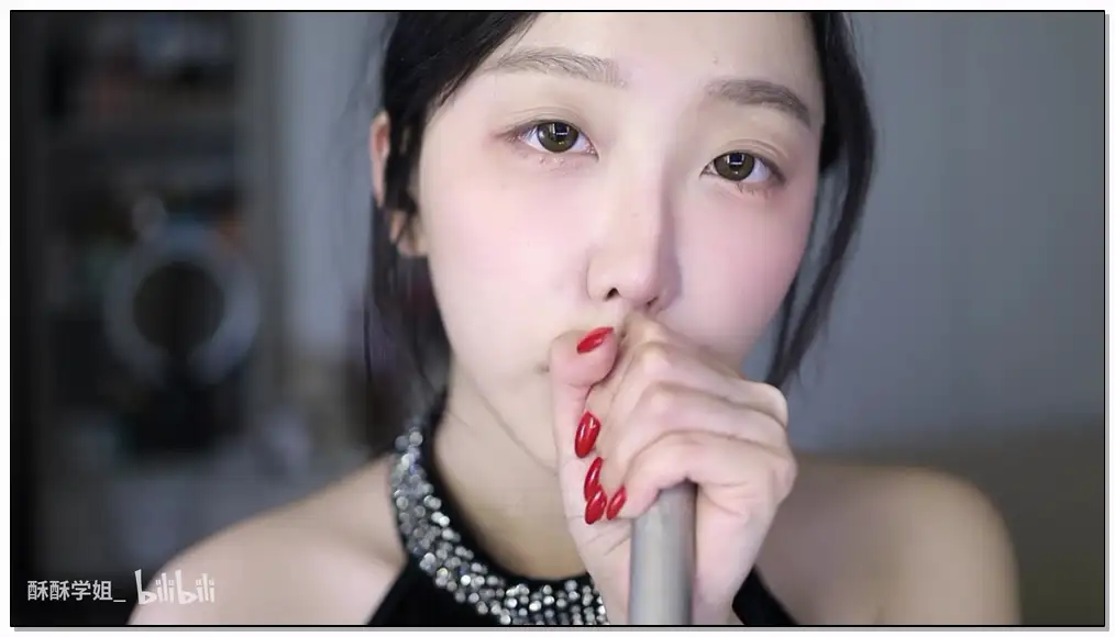 酥酥学姐ASMR 暴力舔耳插图