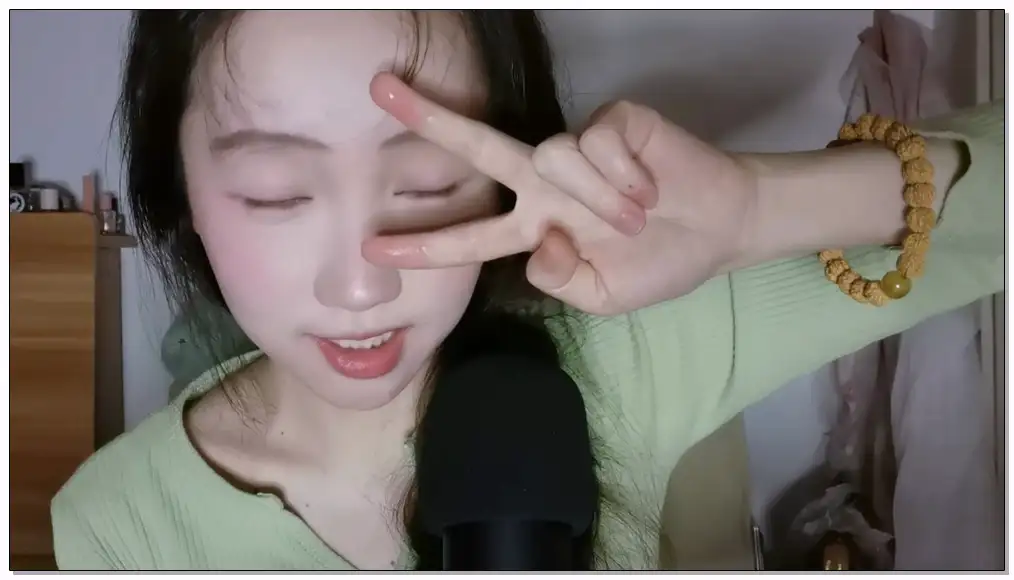 YiDan的窝窝ASMR      tian😛手指和触频（略暴力）插图