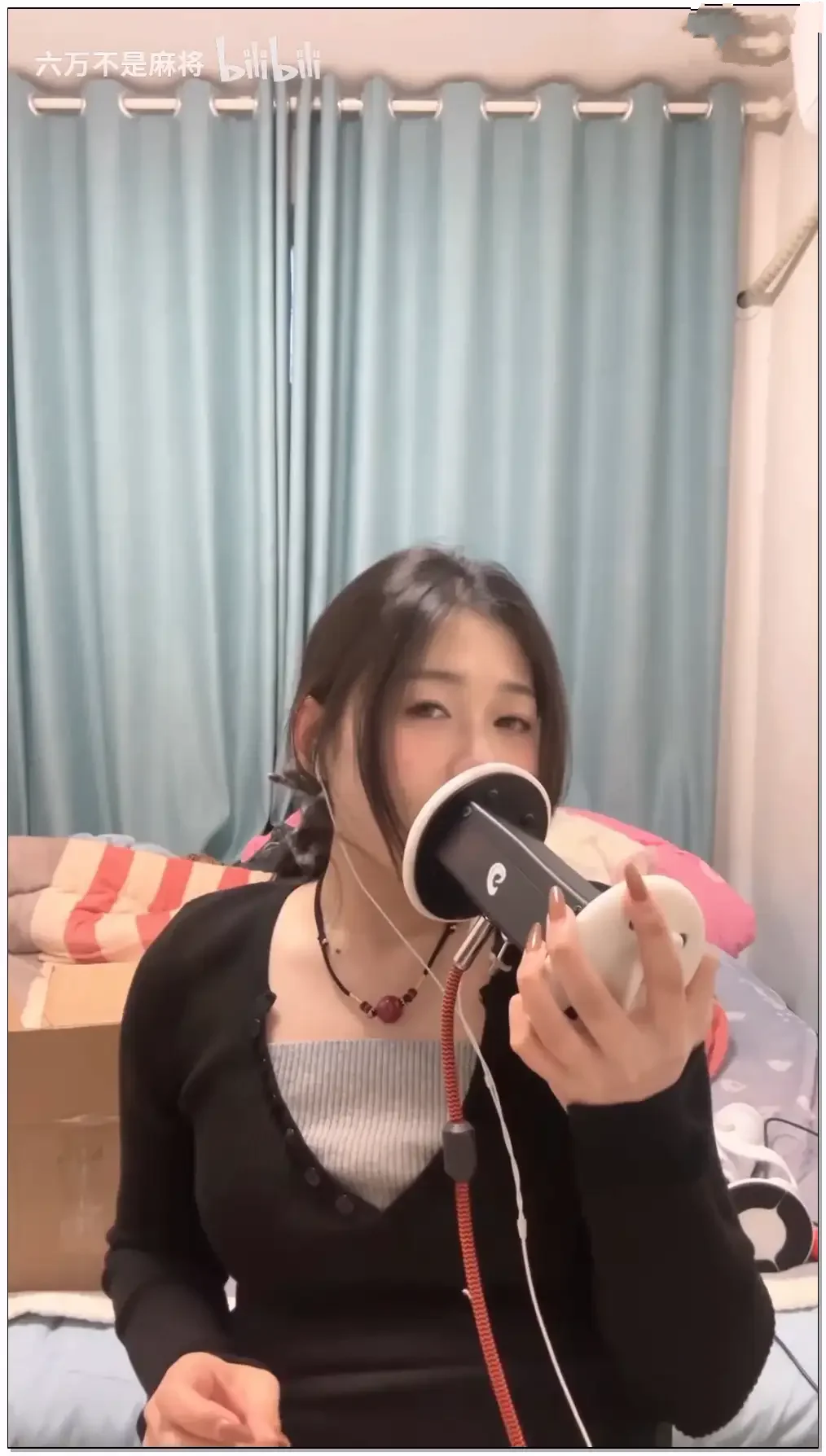 六万不是麻将 舔耳_b站新人，挺有感觉的，推荐给xdm，喜欢的可以去关注她插图