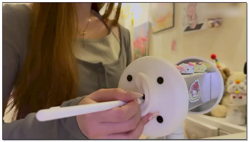 芝芝助眠   用触屏笔采耳 戳戳你的耳膜插图