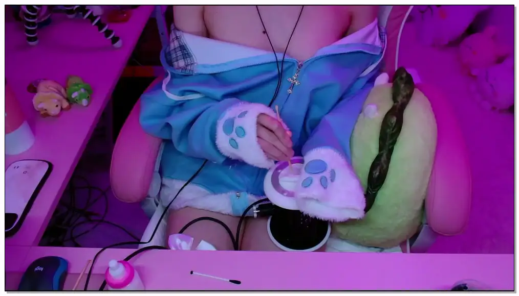 星織ダイア__【実写耳舐めASMR】お耳ぱくぱく✨✨__2025-04-13插图
