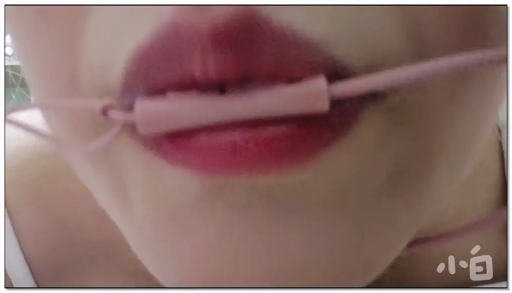 白喵助眠ASMR 啃麦吃软糖插图